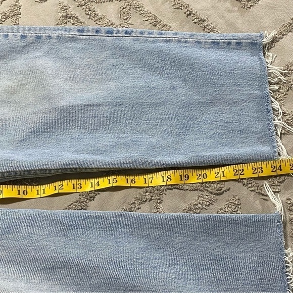 VINTAGE Levi’s 550 Relaxed Fit *CROPPED* size 38w 30l - Picture 8 of 10